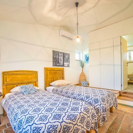 Holiday Casa Peronospora Tatil Evi *